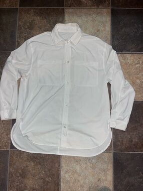 ALO Yoga White Casual Button-Down Shirt
